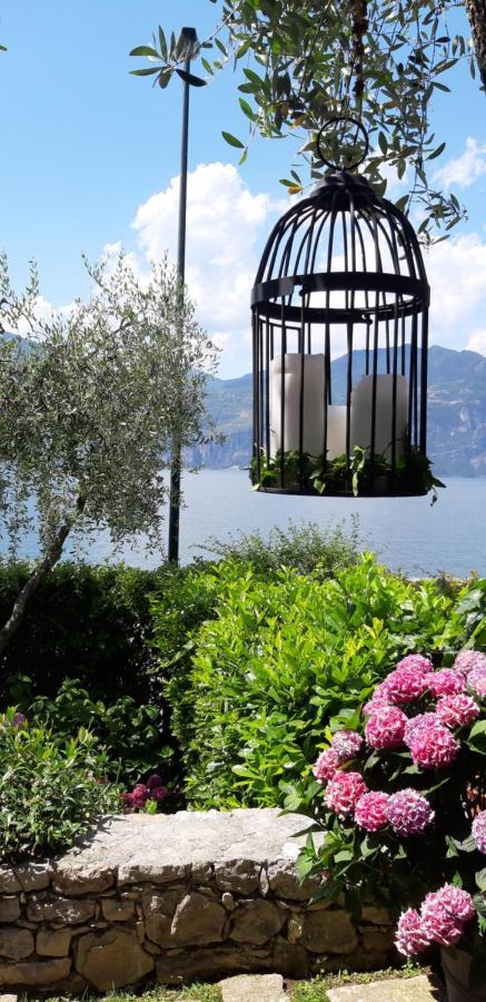 Villa Sul Lago Con Pontile Privato A Brenzone Sul Garda - Unique And Exclusive Luaran gambar