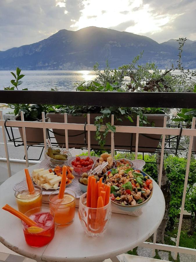 Villa Sul Lago Con Pontile Privato A Brenzone Sul Garda - Unique And Exclusive Luaran gambar