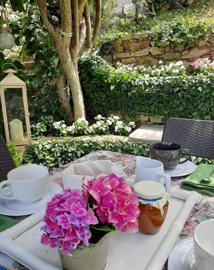Villa Sul Lago Con Pontile Privato A Brenzone Sul Garda - Unique And Exclusive Luaran gambar