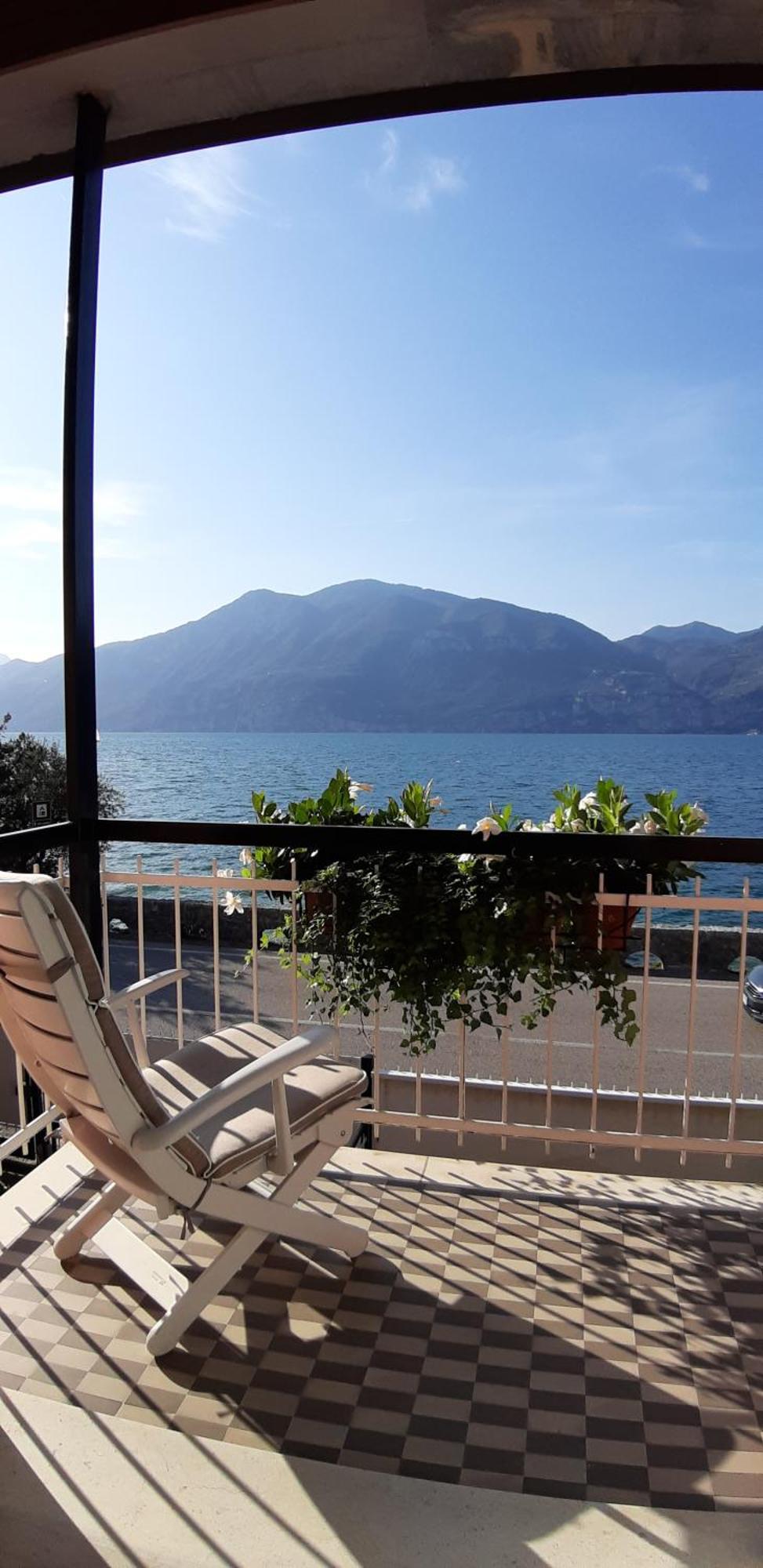 Villa Sul Lago Con Pontile Privato A Brenzone Sul Garda - Unique And Exclusive Luaran gambar