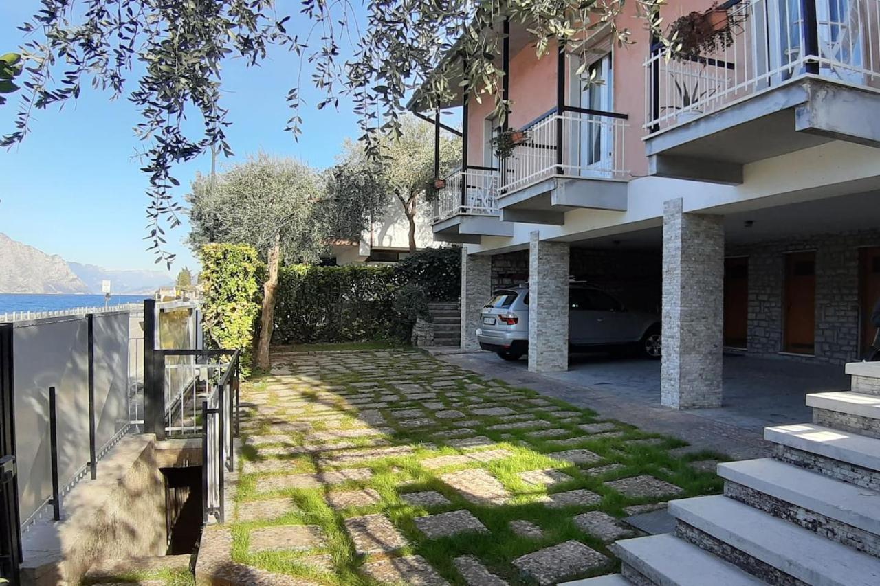 Villa Sul Lago Con Pontile Privato A Brenzone Sul Garda - Unique And Exclusive Luaran gambar