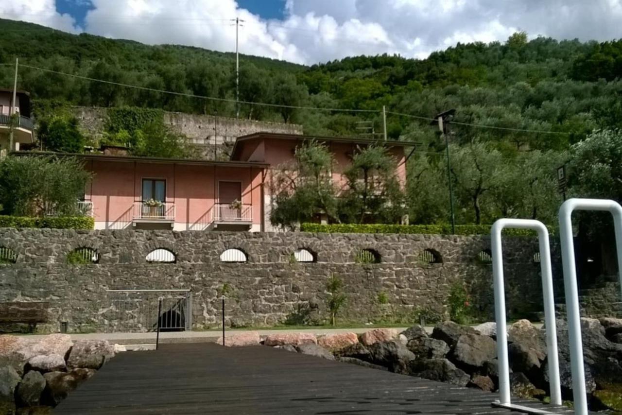 Villa Sul Lago Con Pontile Privato A Brenzone Sul Garda - Unique And Exclusive Luaran gambar