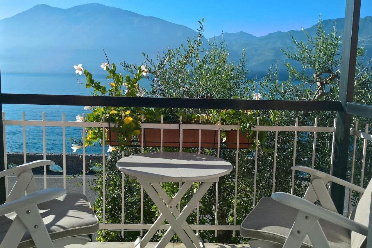 Villa Sul Lago Con Pontile Privato A Brenzone Sul Garda - Unique And Exclusive Luaran gambar