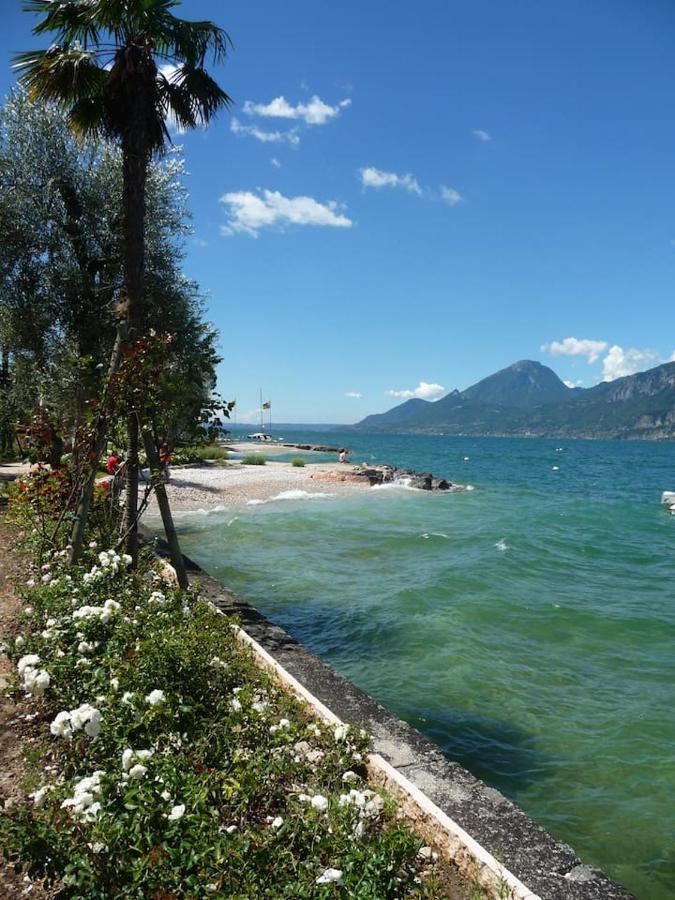 Villa Sul Lago Con Pontile Privato A Brenzone Sul Garda - Unique And Exclusive Luaran gambar