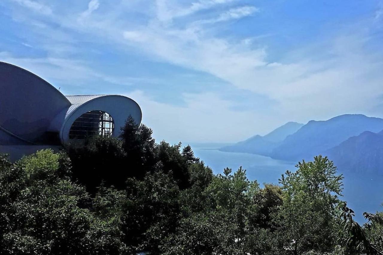Villa Sul Lago Con Pontile Privato A Brenzone Sul Garda - Unique And Exclusive Luaran gambar