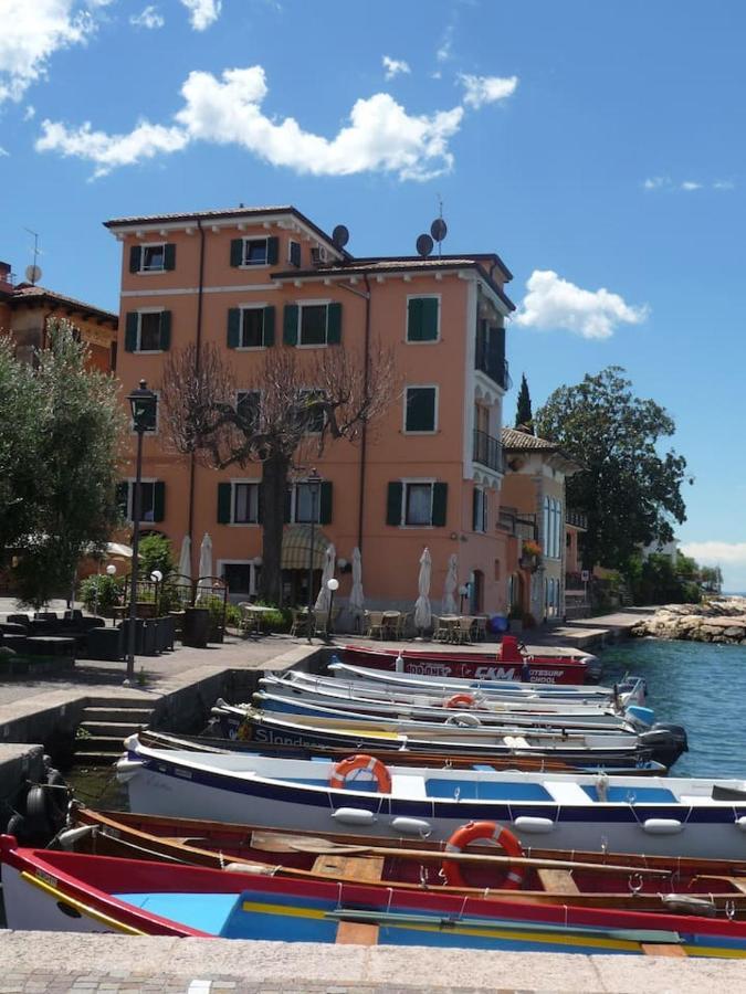 Villa Sul Lago Con Pontile Privato A Brenzone Sul Garda - Unique And Exclusive Luaran gambar