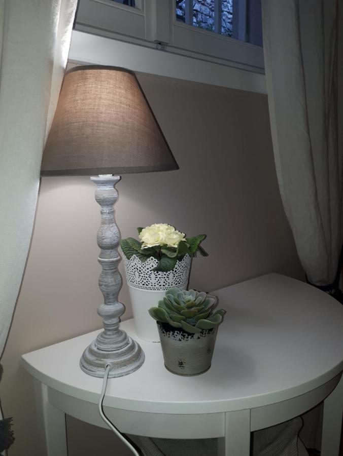 Villa Sul Lago Con Pontile Privato A Brenzone Sul Garda - Unique And Exclusive Luaran gambar